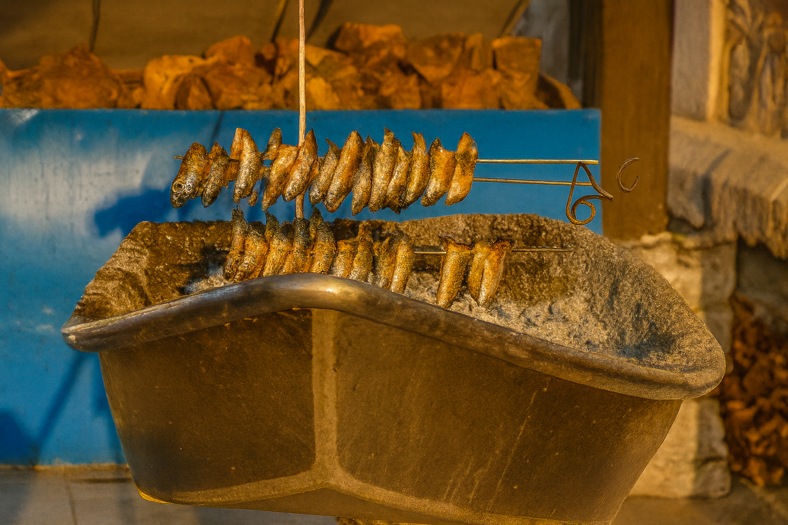 Dónde probar la auténtica sardina de espeto en Málaga. Calidad, frescura y la mejor brasa.